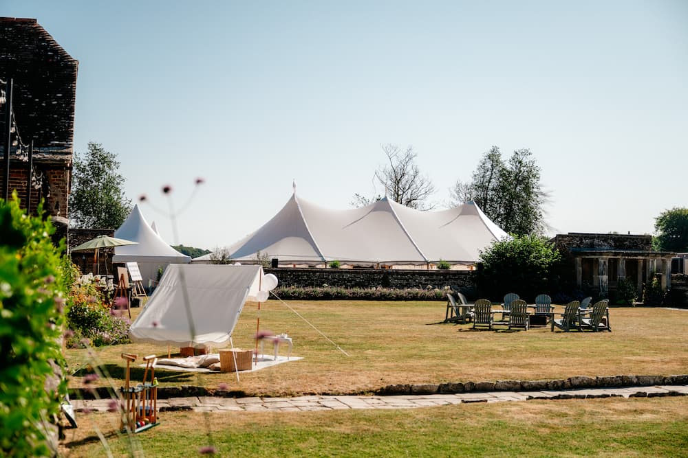 Almer Manor - Grounds